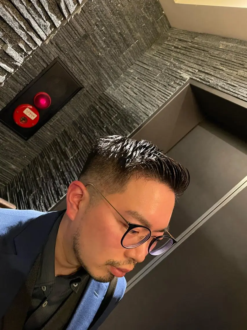 ショート 瀬波 秀行のヘアスタイル