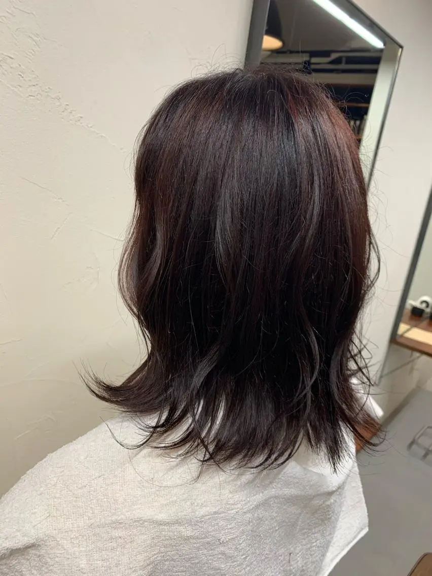 カラー レッドカラー 三好 羽美のヘアスタイル