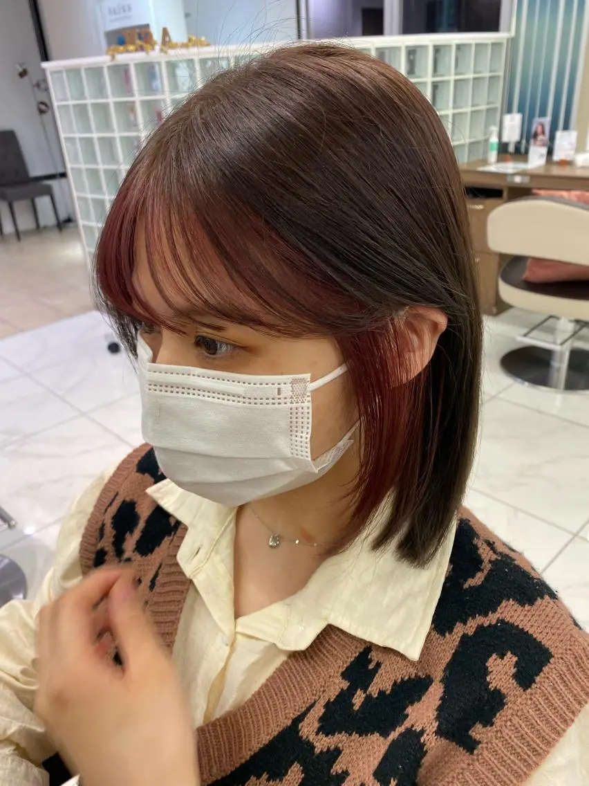 ミディアム ミストバング ヘアカラー 長妻莉央/縮毛矯正 髪質改善カラーのヘアスタイル
