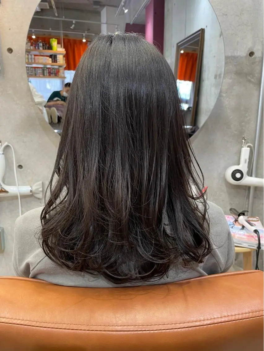 セミロング カラー 透明感カラー ハイライトカラー ハイトーンカラー ボブ くびれヘア 東 史夏のヘアスタイル