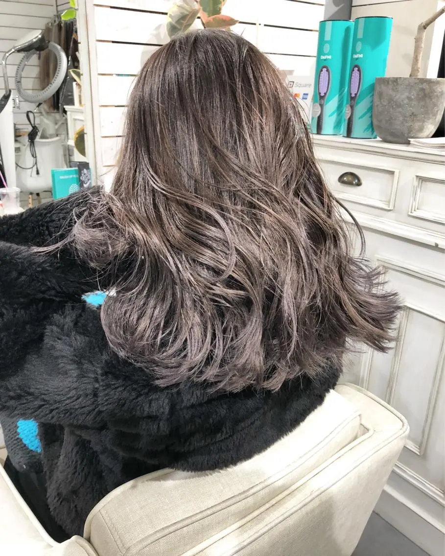 ミディアム カラー レイヤーカット BLend 渋谷のヘアスタイル