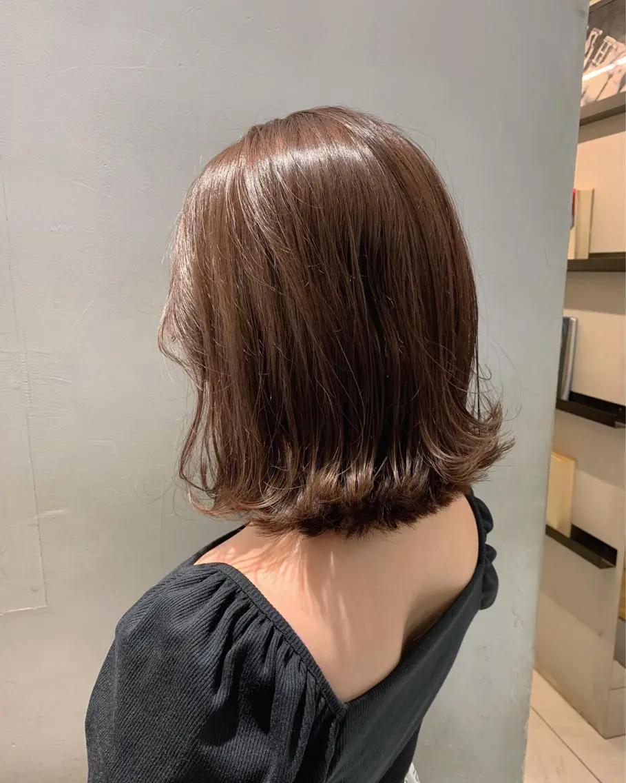 ミディアム カラー ベージュカラー チバ タクミのヘアスタイル
