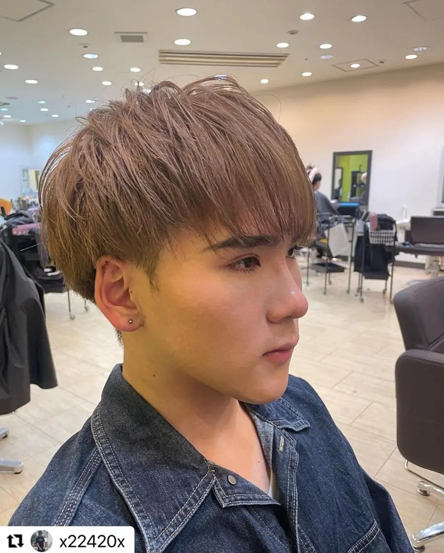 ミディアム カラー メンズ ベージュカラー ミルキーベージュ 🩷Eny terrace🩷のヘアスタイル