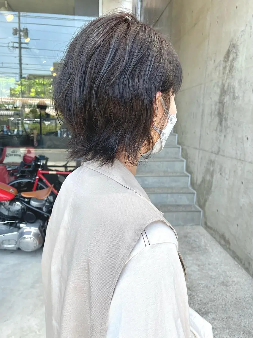 ショート カラー 日高 香織のヘアスタイル