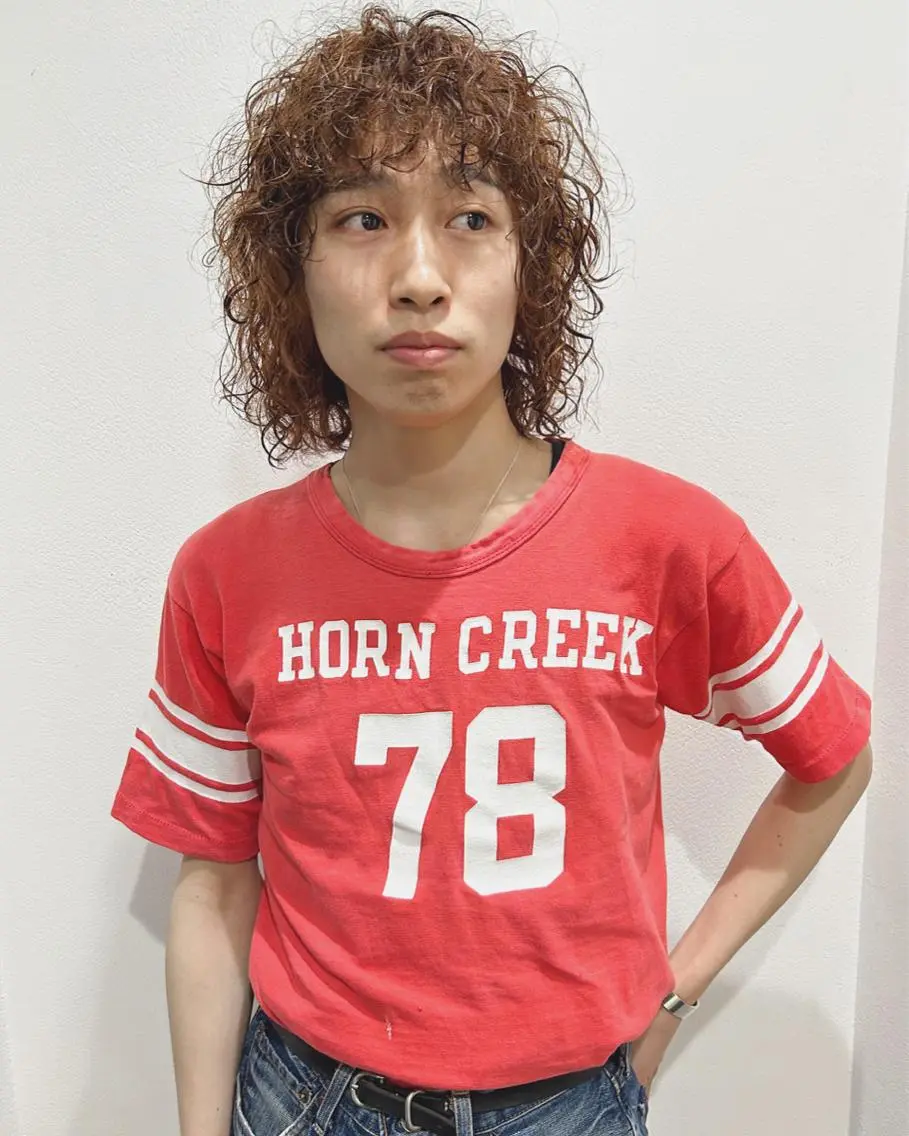 カラー パーマ メンズ メンズパーマ メンズウルフカット ウルフカット カット ヘアカラー パーマ 村上雅人 ナチュラルモードのヘアスタイル