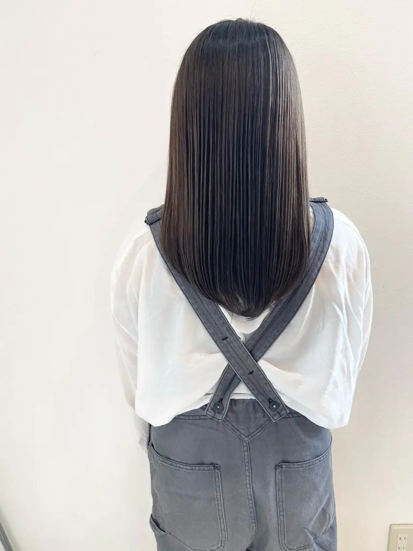 ロング ヘアカラー MYRTLE TSUNODAのヘアスタイル