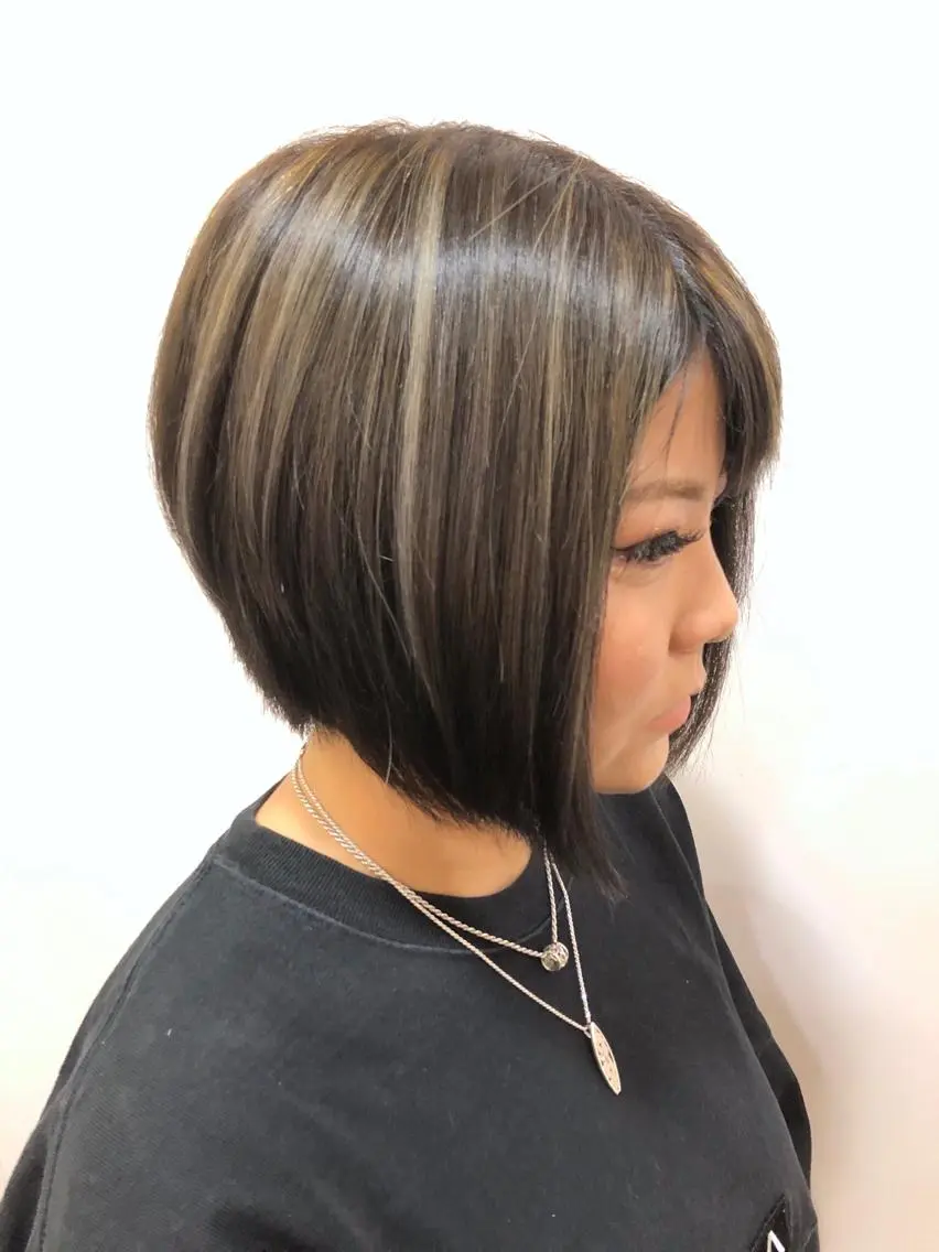 ショート カラー ヘアアレンジ アッシュ アッシュグレー ベージュカラー ダークアッシュ ハイライトカラー 高橋 隆一のヘアスタイル