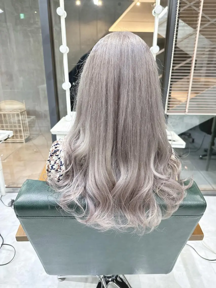 ロング カラー ヘアアレンジ ダブルカラー グレージュ ロング モテ髪透明感❤️ デイズヘアカラーのヘアスタイル