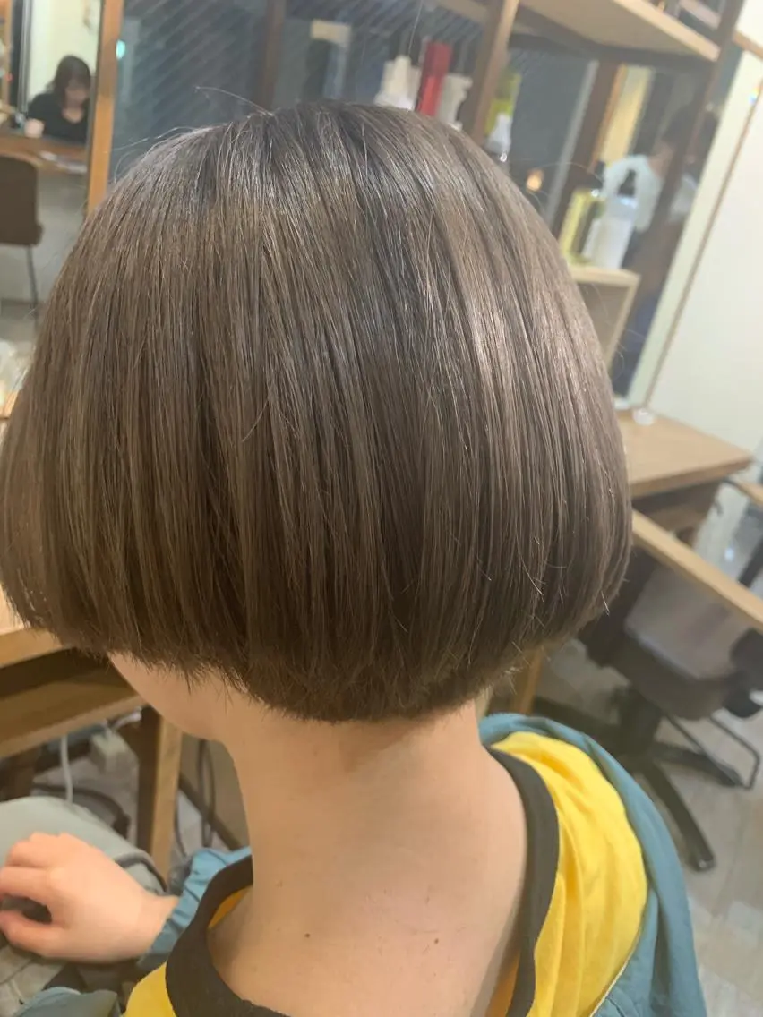 カラー 四ッ井 翔のヘアスタイル