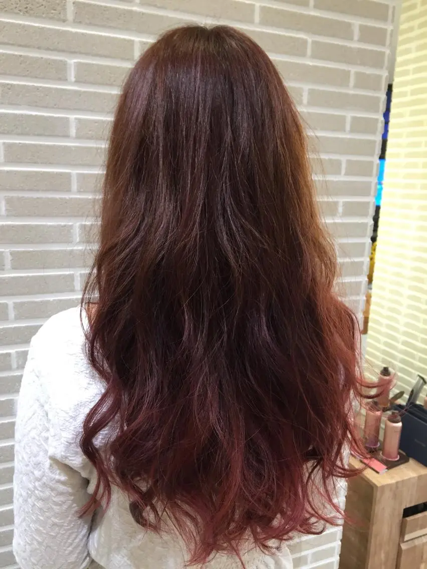 
![ロング カラー カット ヘアカラー トリートメント 山北 咲子のヘアスタイル
