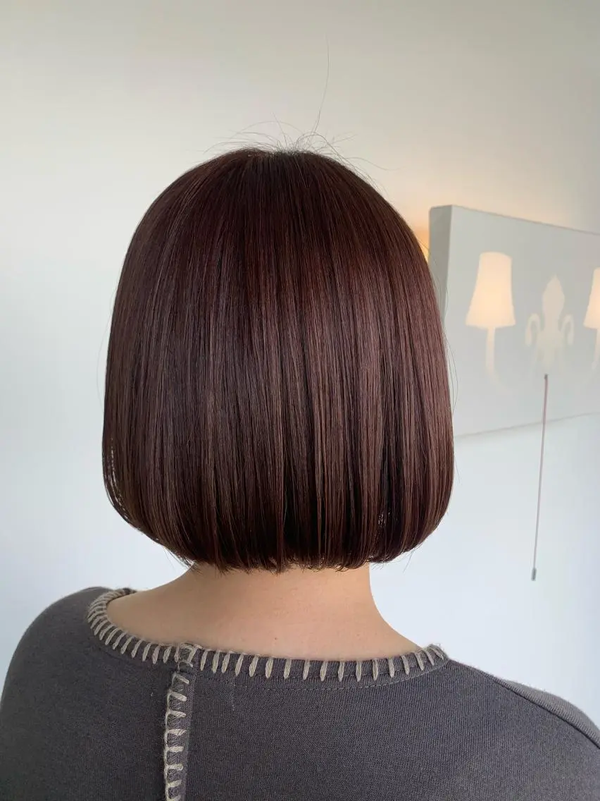 ミディアム バイオレットブラウン おせ ちさとのヘアスタイル
