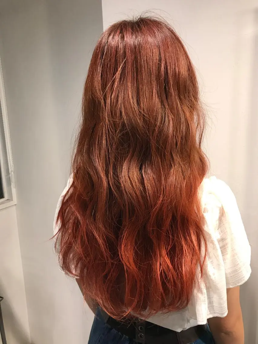 ロング カラー ブリーチ グラデーションカラー オレンジ ピンクカラー 透明感カラー/ レイヤー　YUKAのヘアスタイル