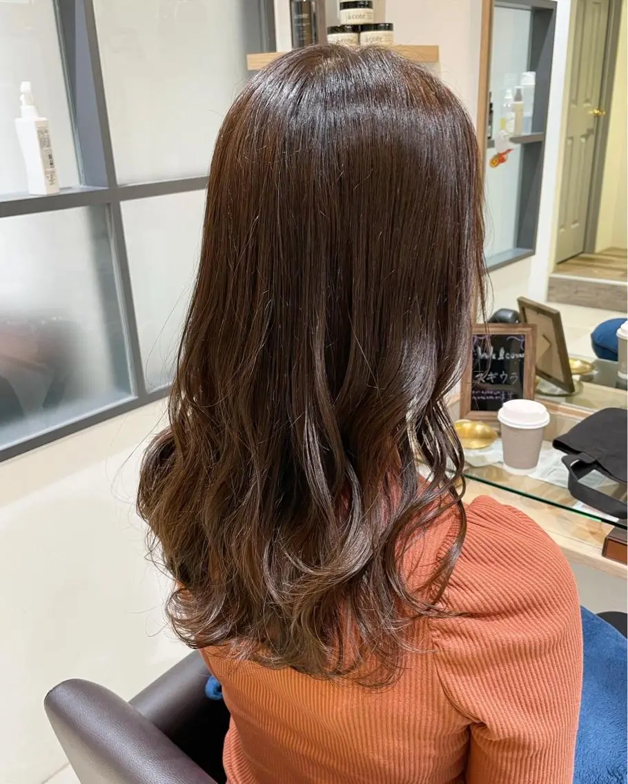 ミディアム カラー ブリーチ ケアブリーチ ダブルカラー イヤリングカラー ハイライトカラー ヘアカラー トリートメント 宮澤 タケル ミディアムヘアのヘアスタイル