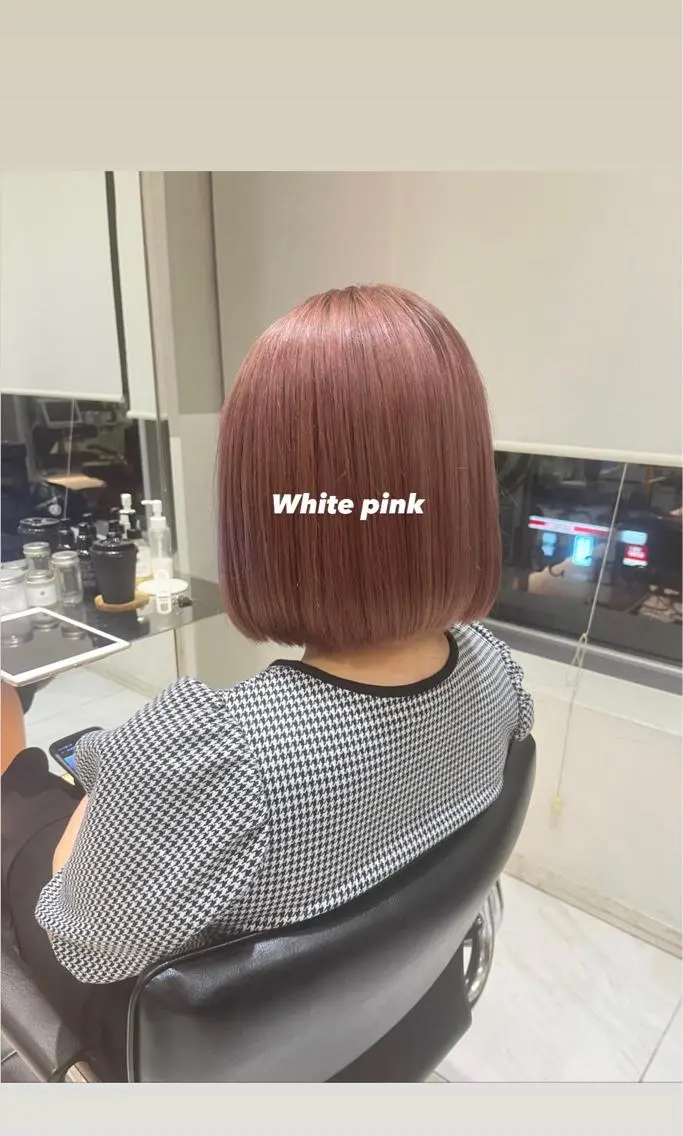 ショート カラー ヘアアレンジ ブリーチ ピンクカラー ホワイトピンク MAYU/上質ハイト ーン/レイヤーのヘアスタイル
