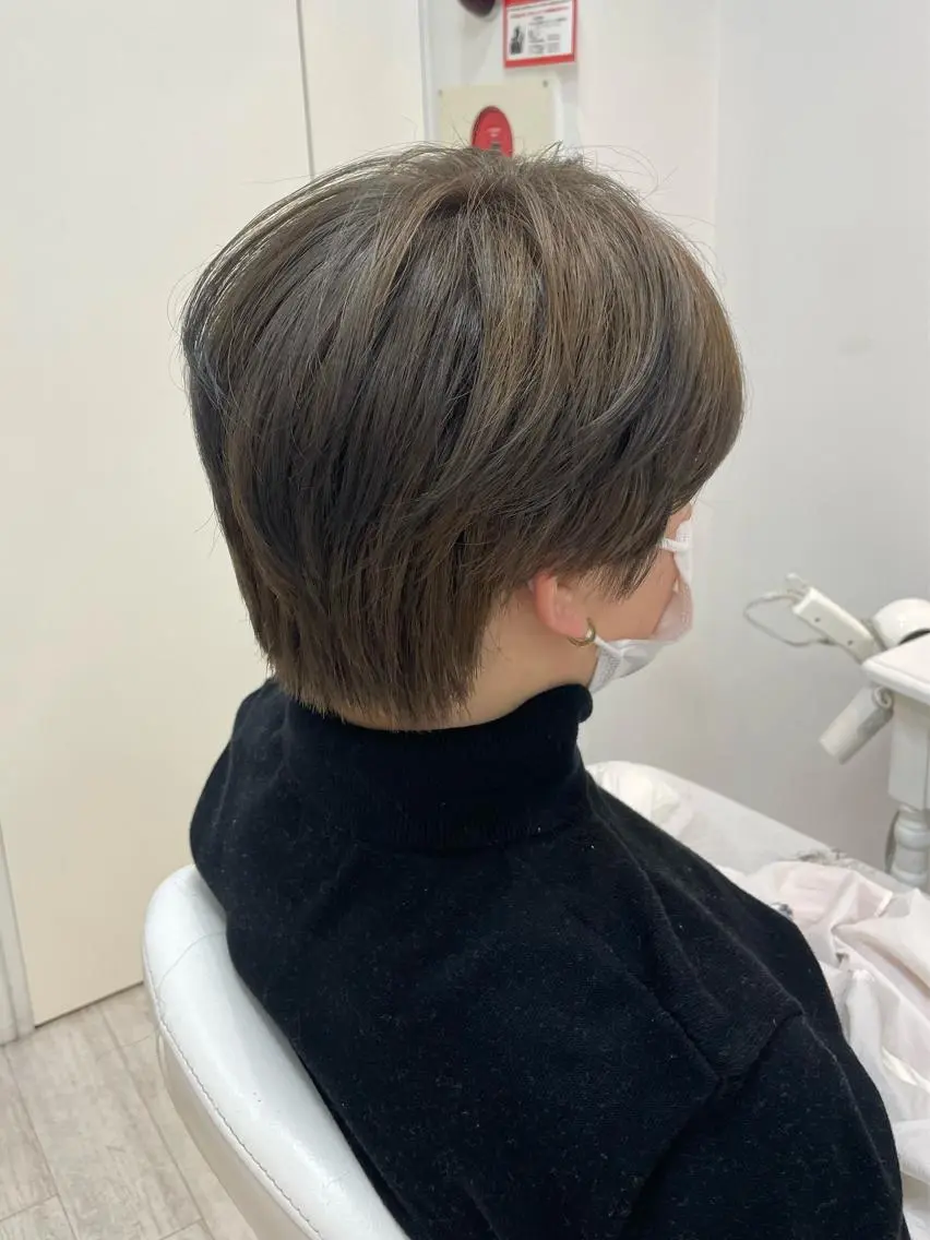 ショート 新籾 尚哉のヘアスタイル