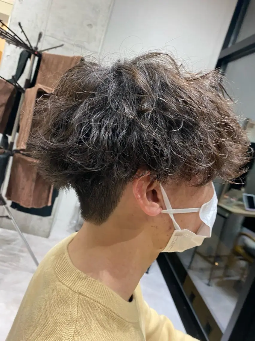 ミディアム パーマ メンズ 似合う髪型が 分からない方へのヘアスタイル