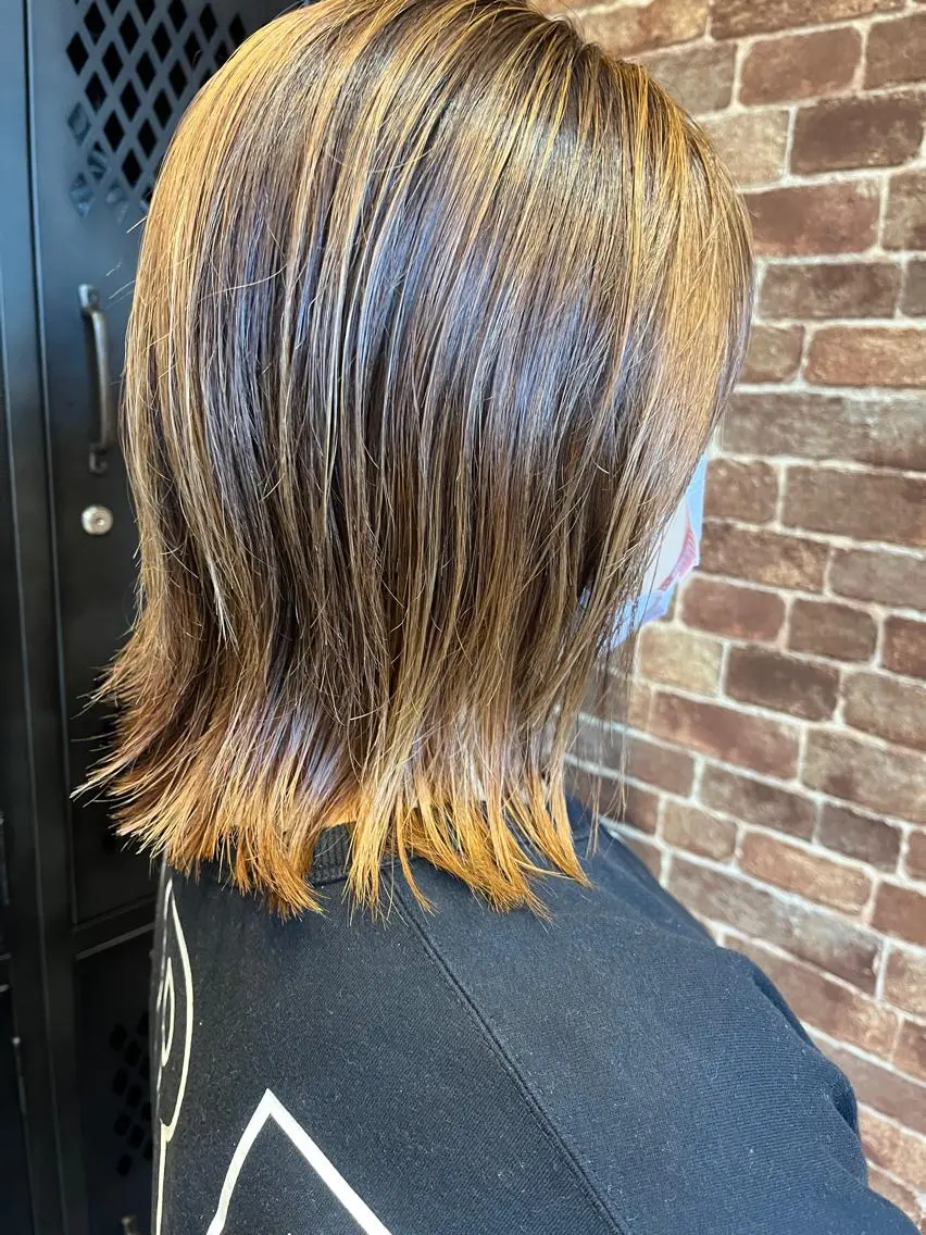 ミディアム カラー パーマ ヘアアレンジ メンズ キッズ ネイル マツエク・マツパ アイブロウ メンズブリーチ メンズハイライト メンズインナーカラー メンズ韓国風 ブリーチ 久木原 ゆりのヘアスタイル