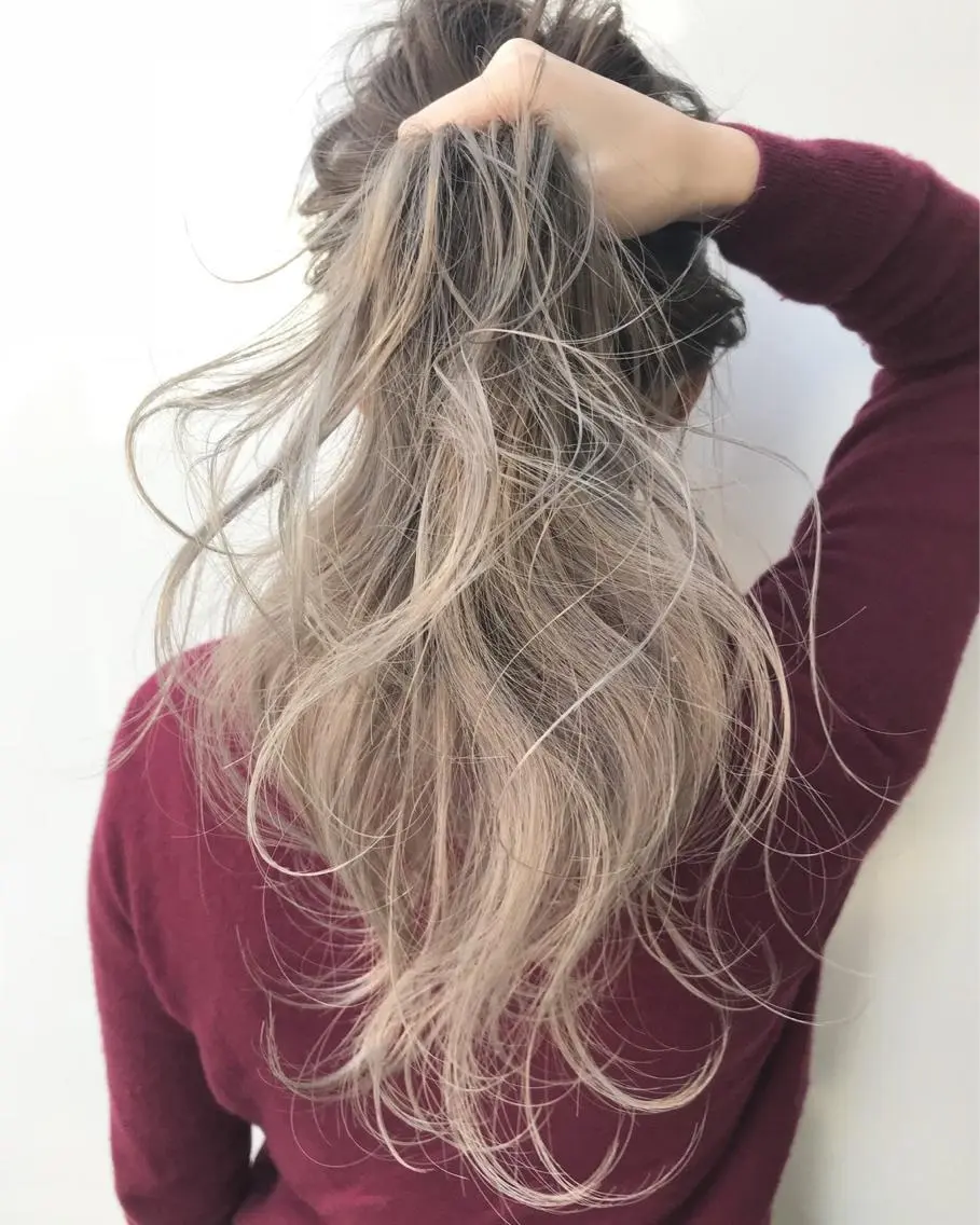 ロング カラー パーマ ヘアアレンジ 【公式】amble luxe池袋東口🩷のヘアスタイル