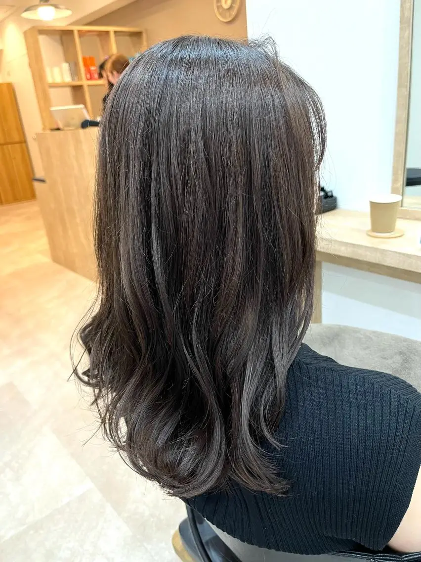 セミロング カラー グレージュ カット 暖色ボブ 🍊rikakoのヘアスタイル