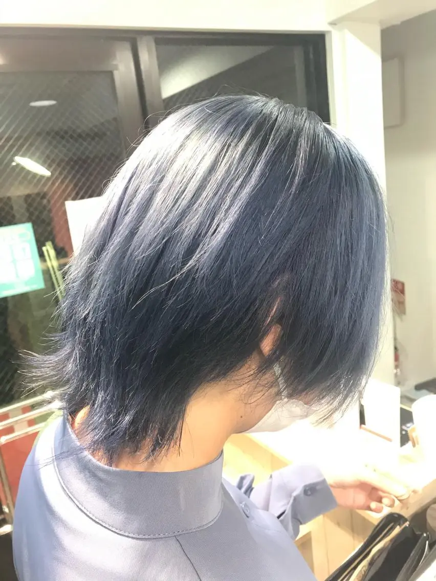 ショート カット ヘアカラー ヲタク美容師 店長　上原のヘアスタイル