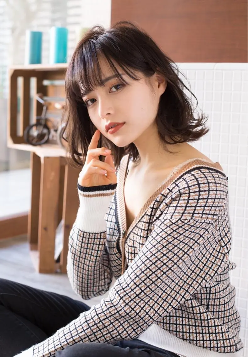 ミディアム ボブ 外ハネヘア 宮田 一宏のヘアスタイル