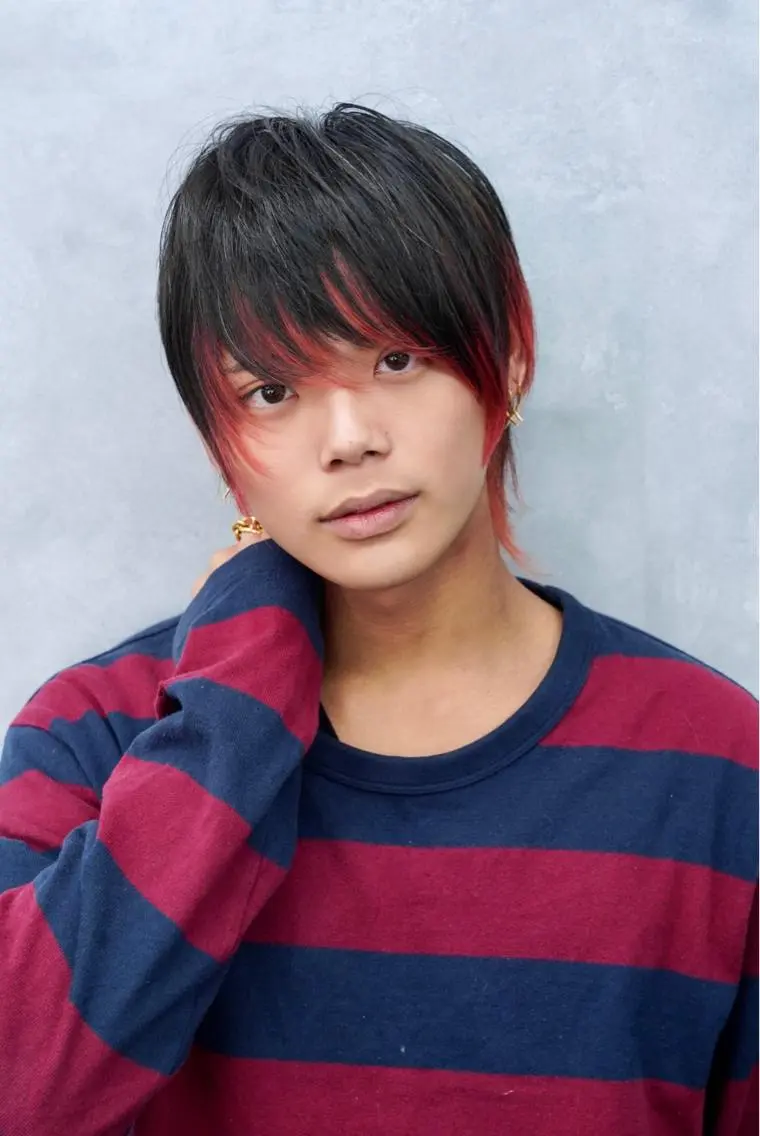 ミディアム カラー メンズ メンズインナーカラー メンズウルフカット インナーカラー ウルフカット カット ヘアカラー 新宿メンズNo.1 代表:中野拓也のヘアスタイル