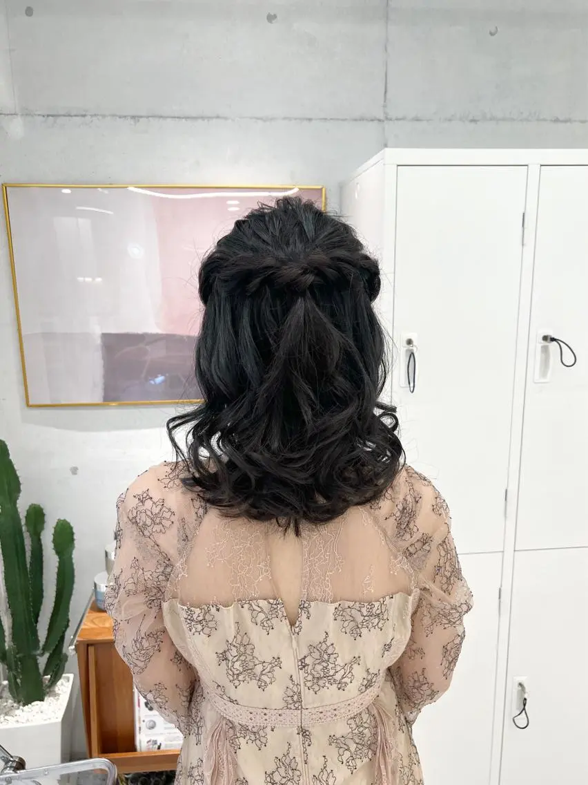ミディアム ヘアアレンジ ハーフアップ 韓国風ヘア トリートメント 韓国ヘア☁️ mitsukiのヘアスタイル