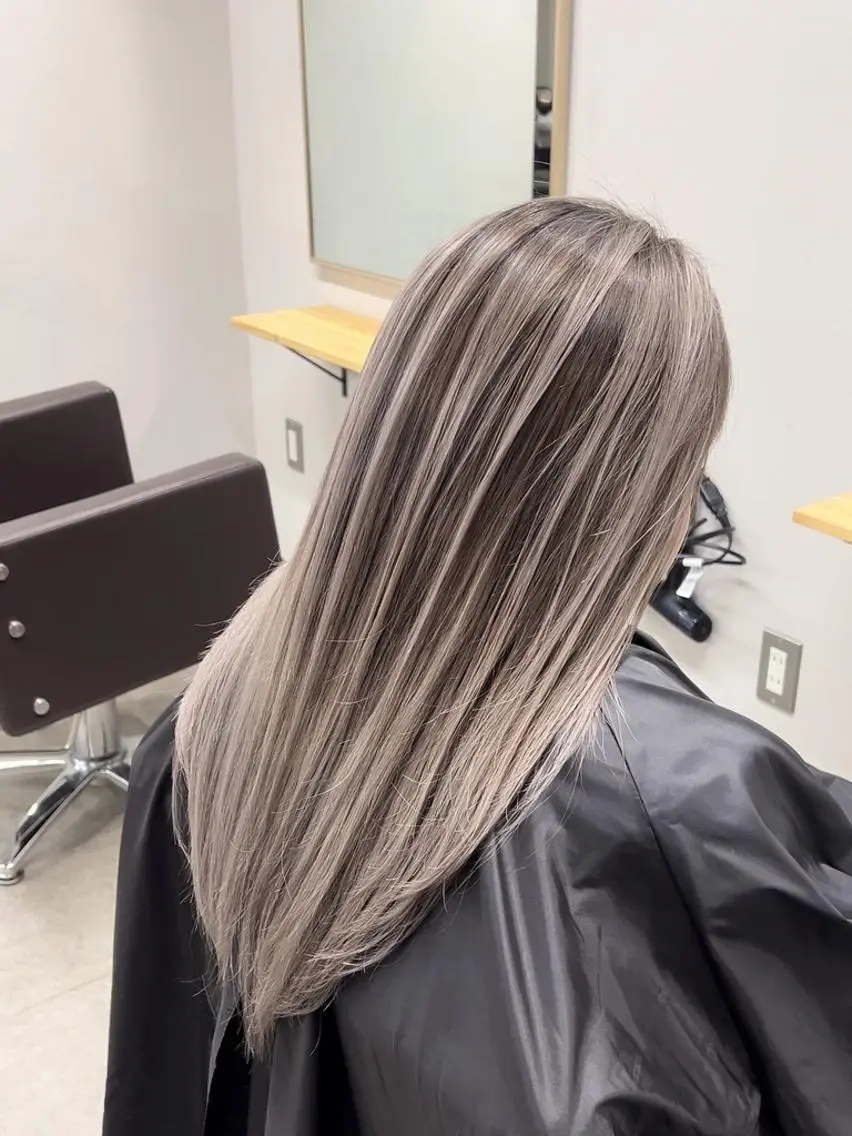 ロング カラー ブリーチ ダブルカラー ✨【公式】 juhl.横浜✨のヘアスタイル