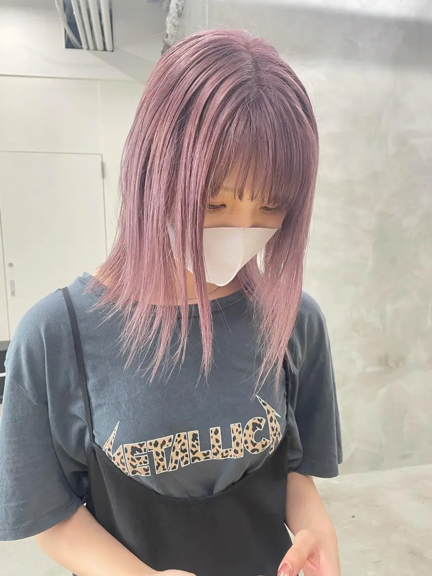 ミディアム カラー ヘアカラー トリートメント レイヤーカット 🪩yurikaのヘアスタイル