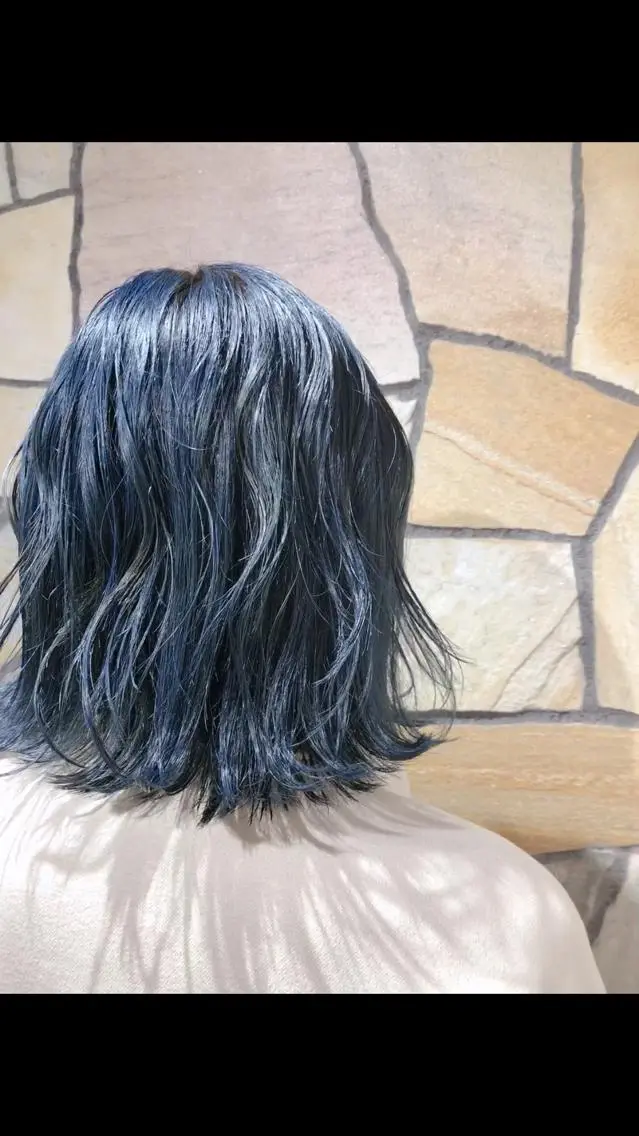ショート カラー レイヤー×艶髪特化 マネージャー安藤光司のヘアスタイル