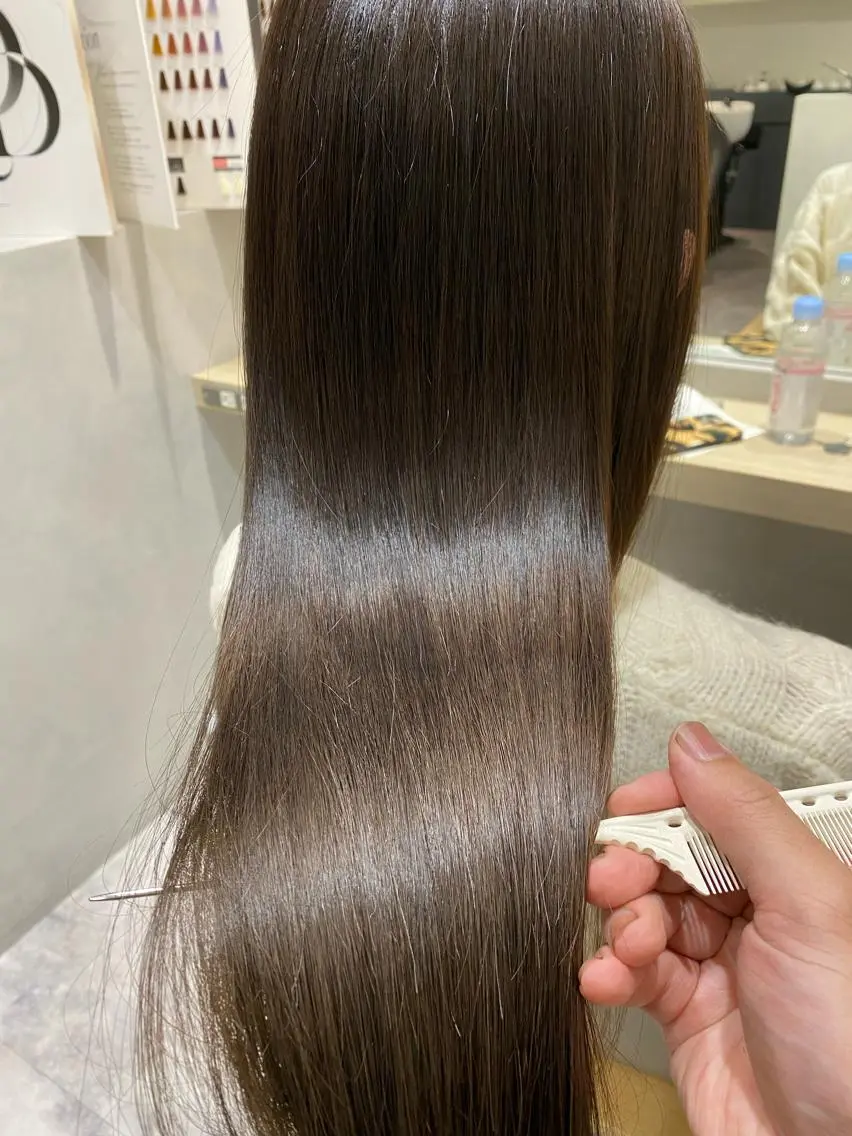 セミロング カラー グレージュ 髪質改善 LOVESTOIKE 堂本のヘアスタイル