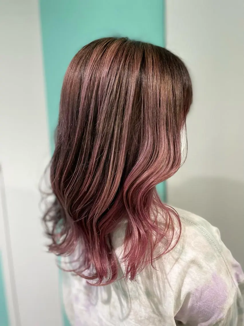 セミロング レイヤーカット 原 千景のヘアスタイル
