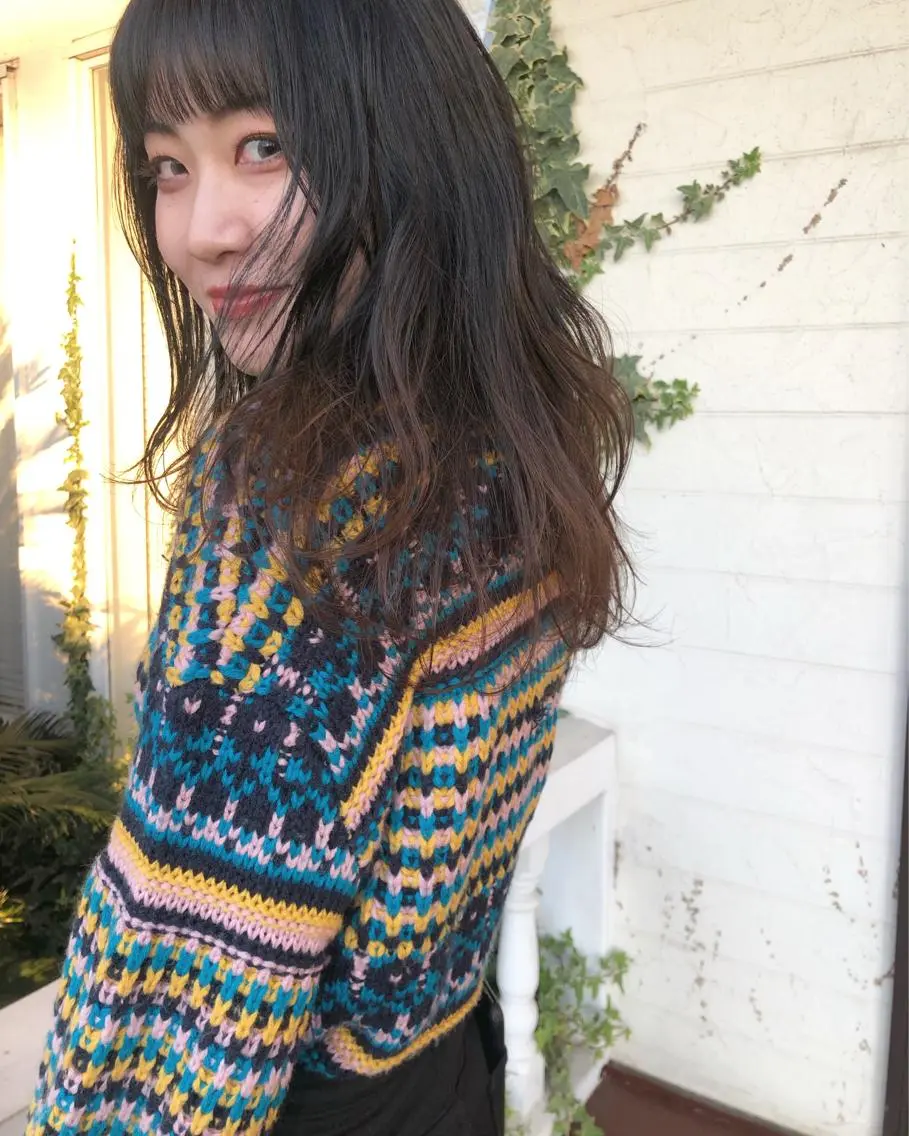 ロング カラー ブリーチ デザインカラー グラデーションカラー ブリーチなしカラー ヘアカラー トリートメント 江原 彩華のヘアスタイル