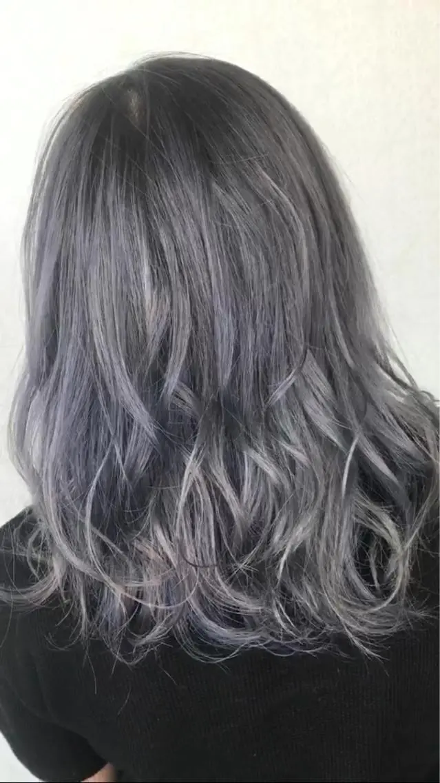 カラー グレージュ ラベンダーカラー ラベンダーグレージュ ラベンダーグレー ヘアカラー トリートメント 豊田 恭平のヘアスタイル