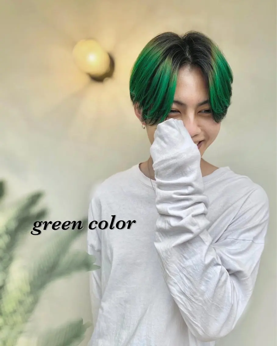 ショート カラー ヘアアレンジ メンズ メンズブリーチ マッシュ ブリーチ イルミナカラー スターダスト 高橋胡桃🪽 ディレクターのヘアスタイル