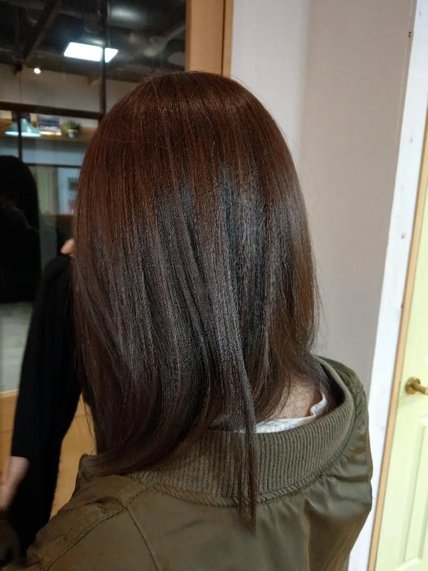 ミディアム アッシュ パープルカラー ヘアカラー 店長　佐藤 祐輔のヘアスタイル