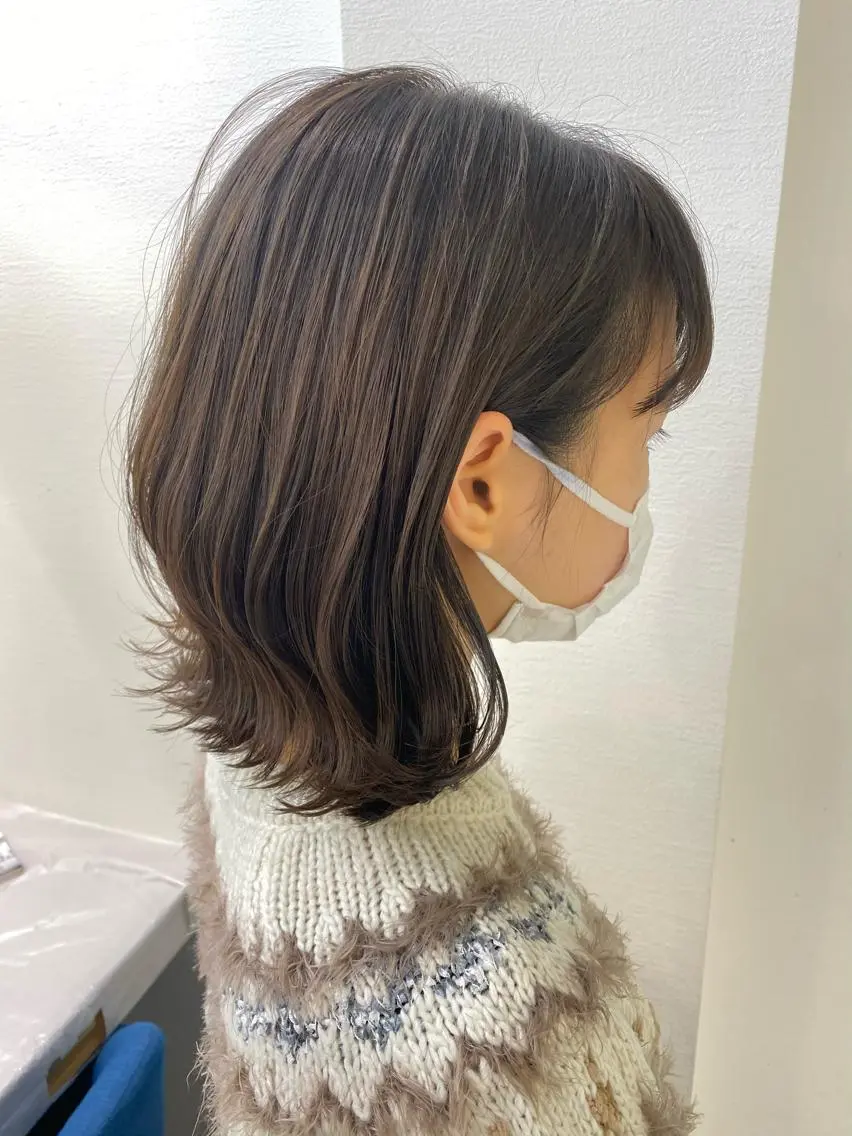 ミディアム カット ヘアカラー トリートメント レイヤーカット /透明感カラー西田のヘアスタイル