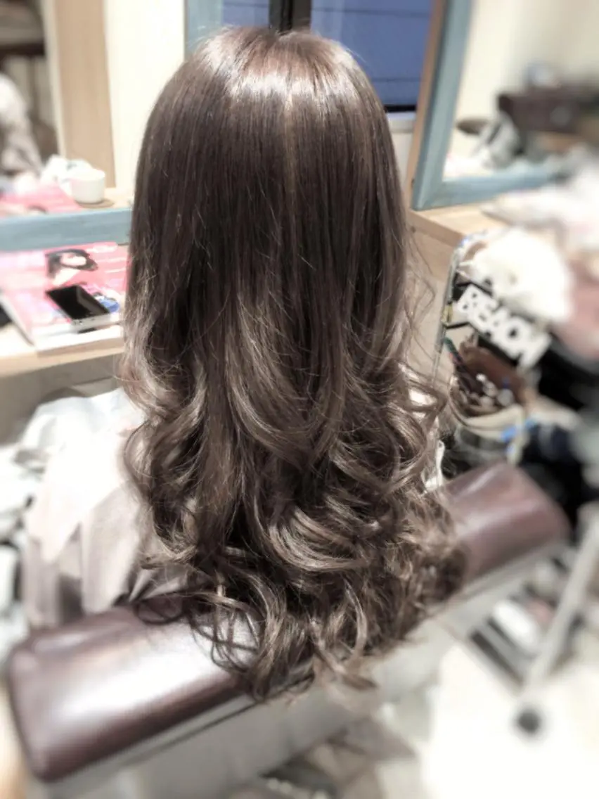 ショート ミディアム セミロング ロング カラー パーマ ヘアアレンジ アッシュ シルバー シルバーアッシュ バレイヤージュ/ 髪質改善/渡邉悟🌱のヘアスタイル