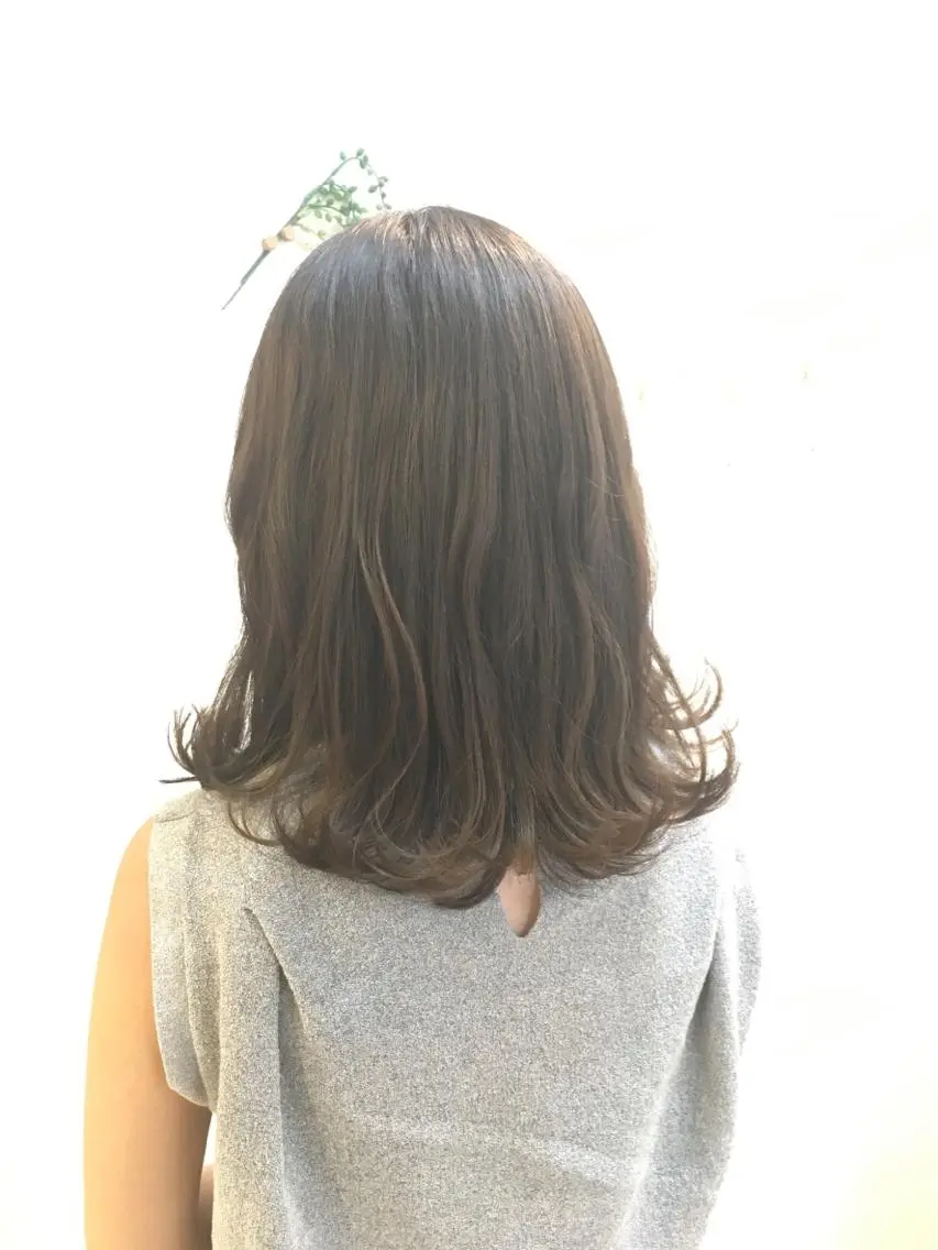 セミロング カラー 武田 悠生乃のヘアスタイル