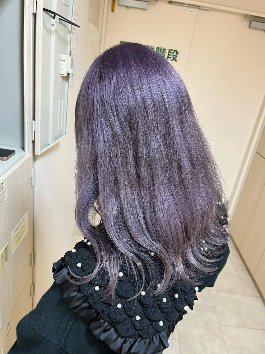 セミロング カラー 暖色/ブリーチカラー 🎀 M i k uのヘアスタイル