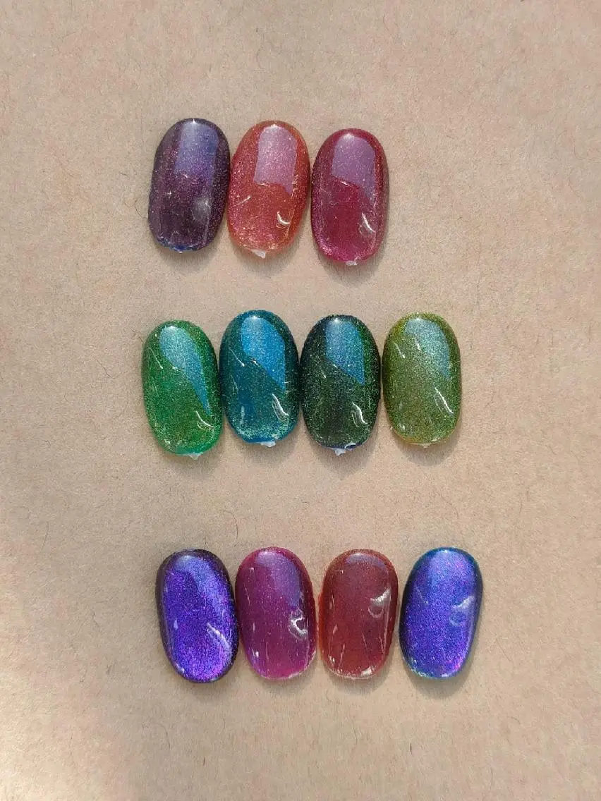 ネイル マグネットネイル oir. nailsalonのネイルデザイン