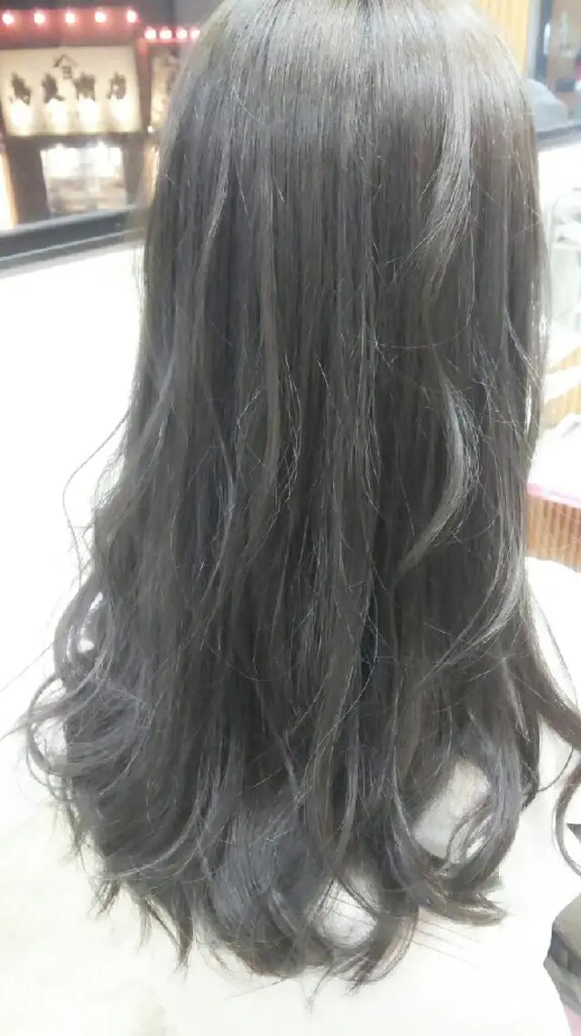 ロング カラー アッシュ ハイライトカラー ハイライト 脇田 雄大のヘアスタイル