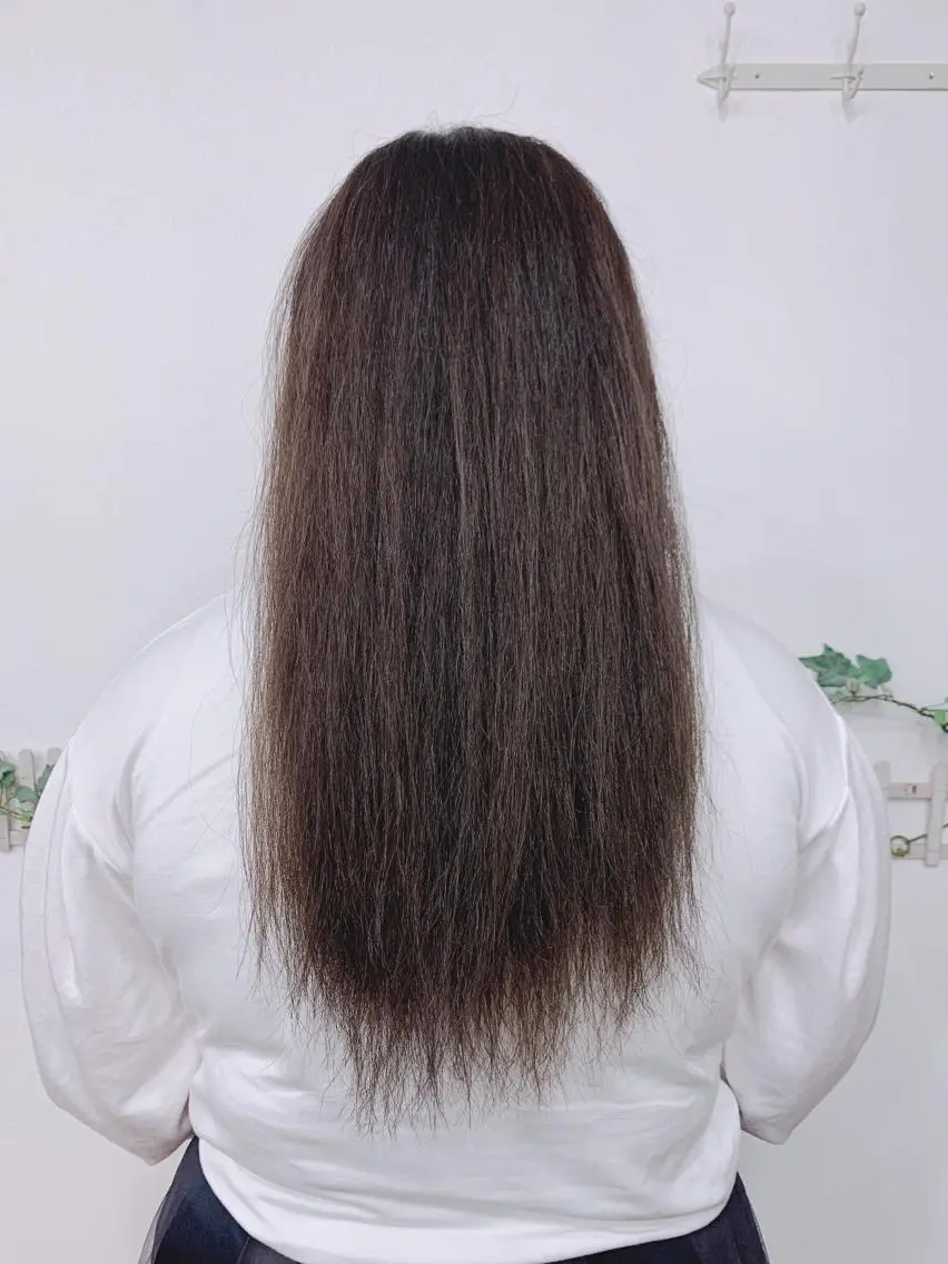 ロング カラー 安藤 まどかのヘアスタイル