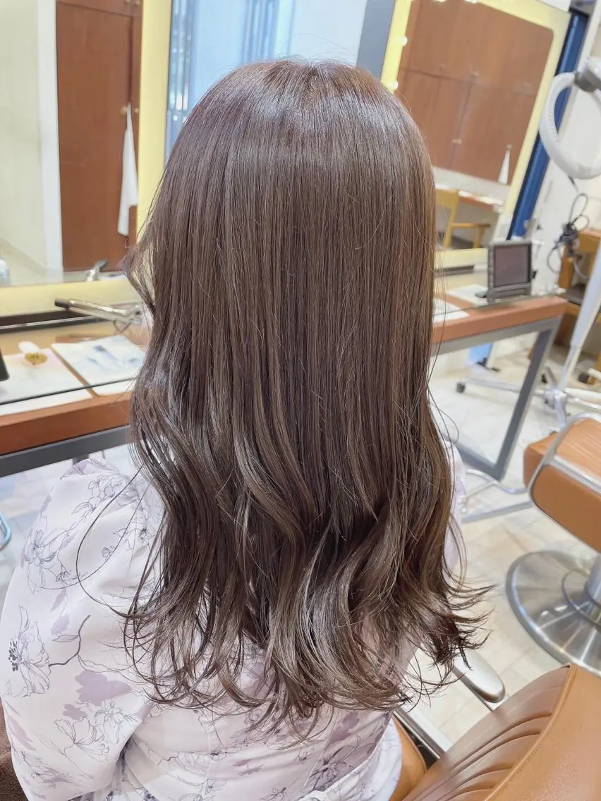 ロング カラー ブラウンカラー パープルカラー パープルブラウン カット ヘアカラー トリートメント 🦖鶴岡 香純🦖のヘアスタイル