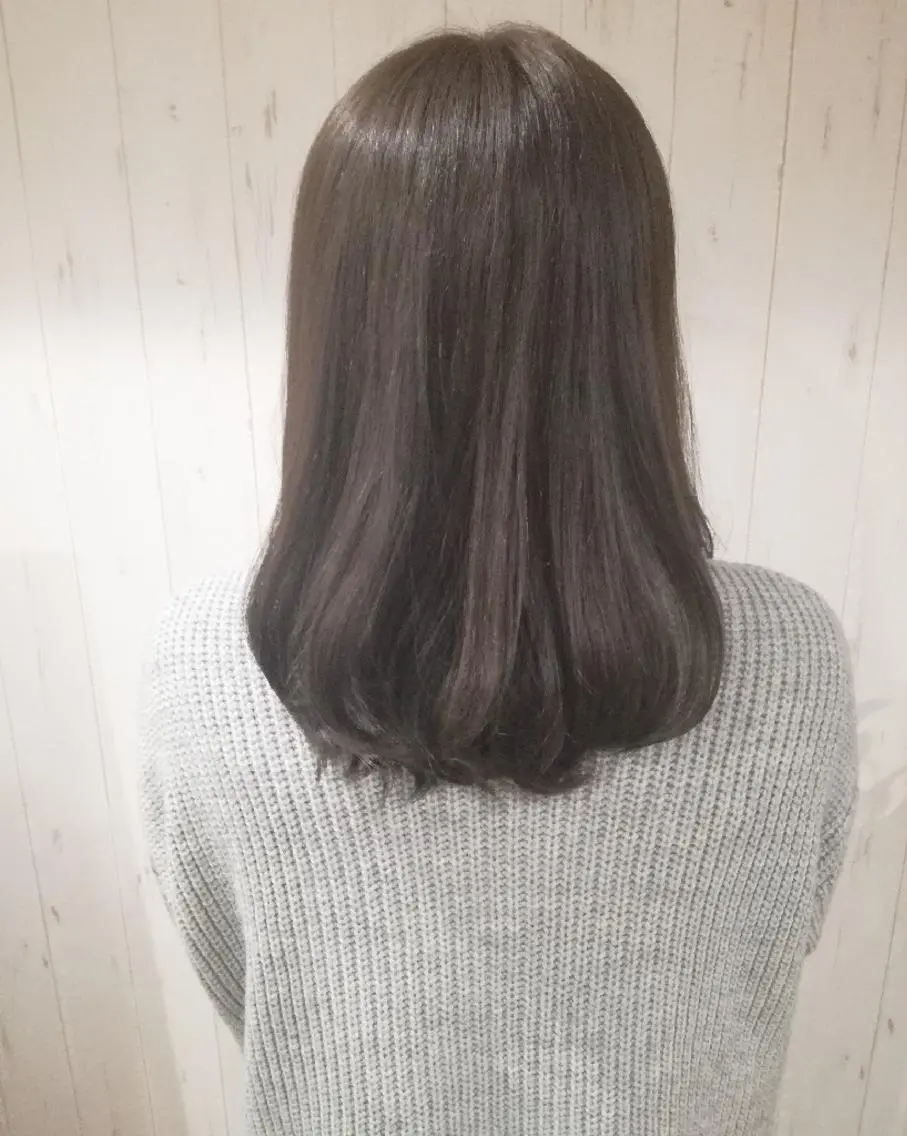 ミディアム カラー アッシュ ベージュカラー 西川 敏夫のヘアスタイル