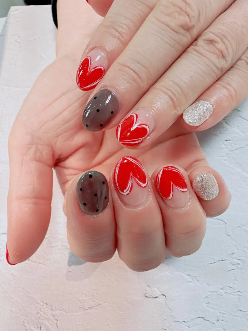 ネイル フレンチネイル ハート ハンドネイル nailist SATO【銀座】のネイルデザイン