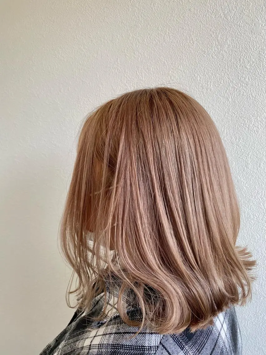 セミロング カット ヘアカラー トリートメント 小川  愛のヘアスタイル
