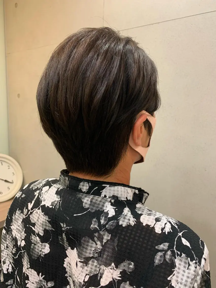 ショート おせ ちさとのヘアスタイル