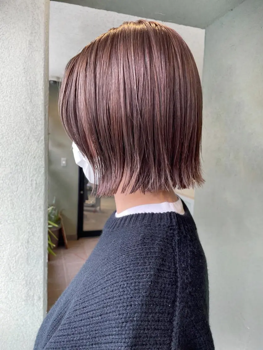 ショート カラー 切りっぱなしボブ ベージュカラー ボブ カット ヘアカラー トリートメント HIROKI ”博多 /ボブのヘアスタイル