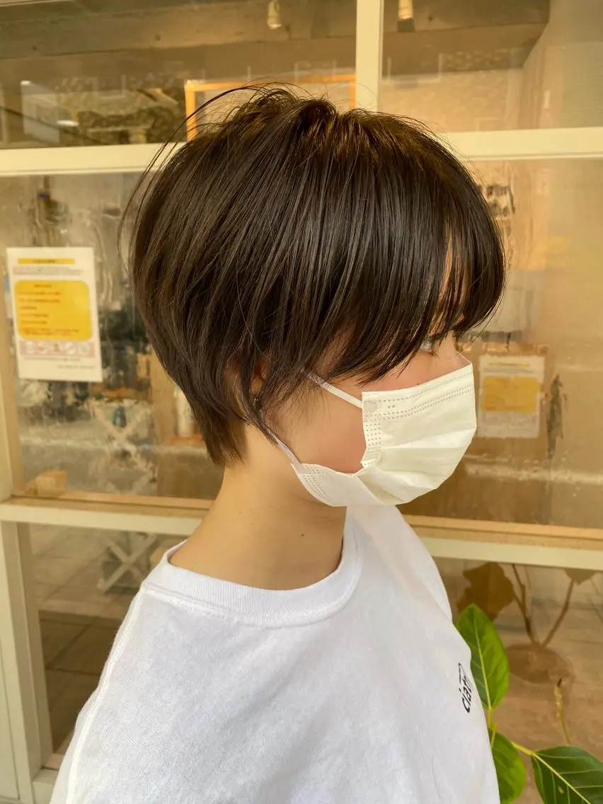 ショート ヘアカラー トリートメント 三好 智のヘアスタイル